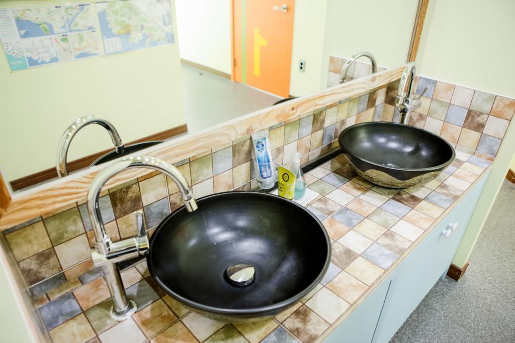 Jini Guesthouse Пусан Екстер'єр фото
